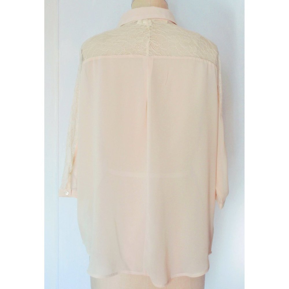 FOREVER 21 NUDE BLUSH SHEER LACE BUTTON DOWN BLOUSE L NWT - Picture 8 of 9